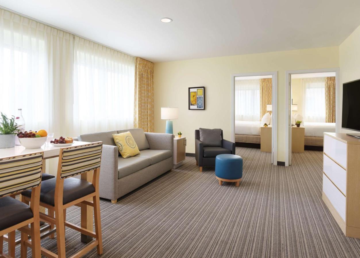 Two Bedroom Suite Two Queens,1206920158:JPEG