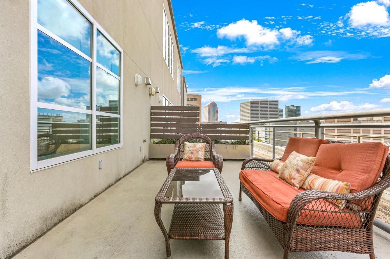 One-Bedroom Penthouse with Balcony