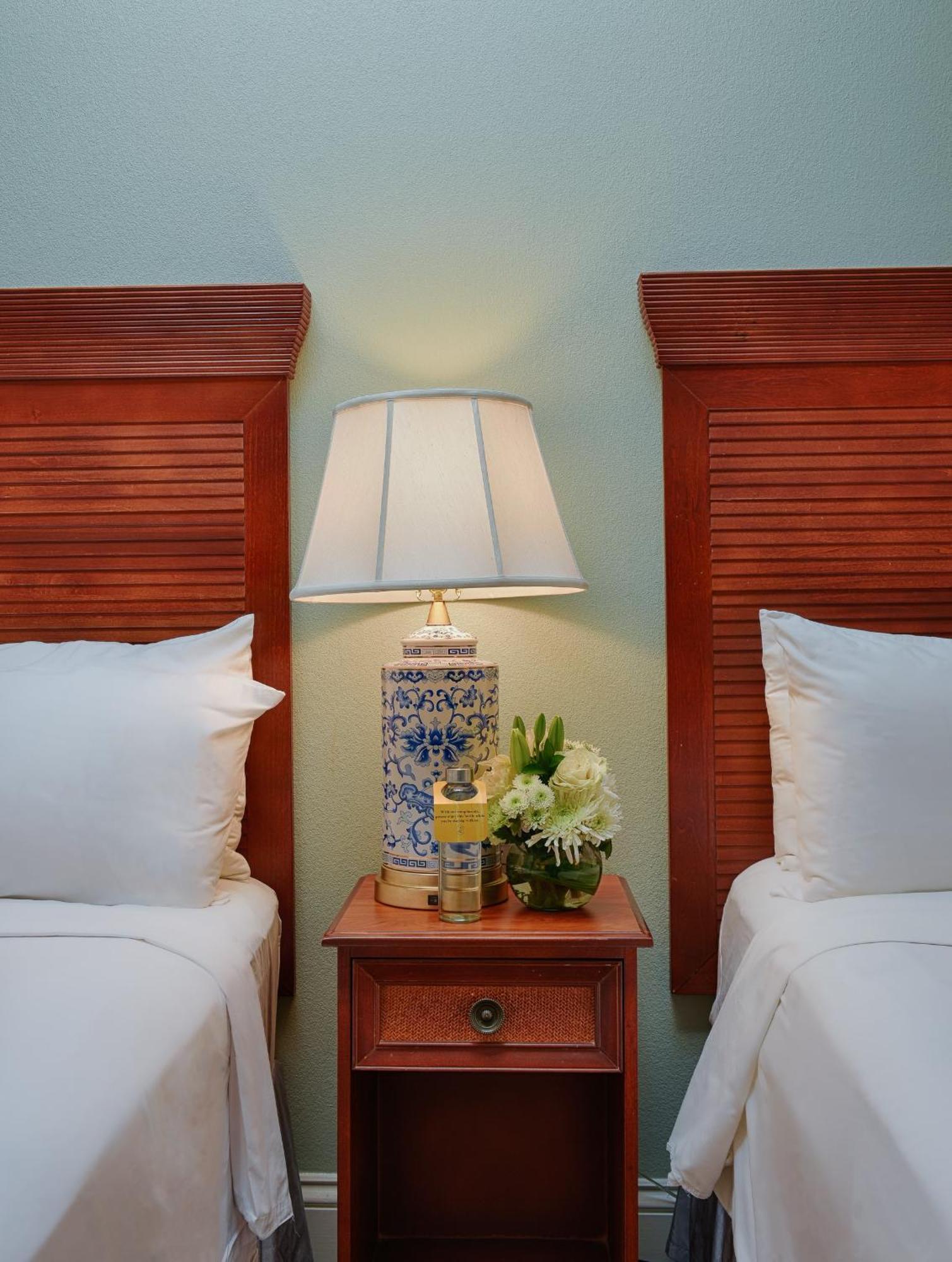 Queen Room with Two Queen Beds - No Window