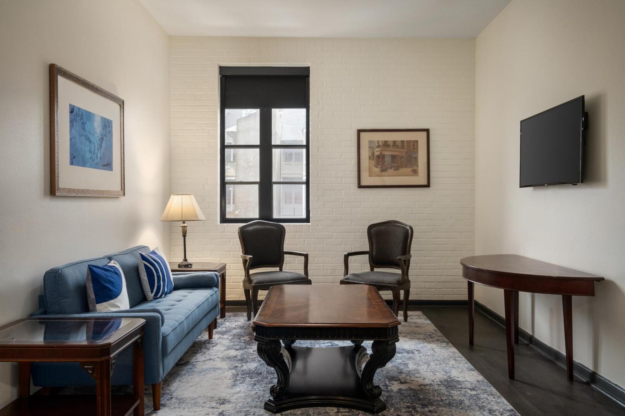One-Bedroom Suite
