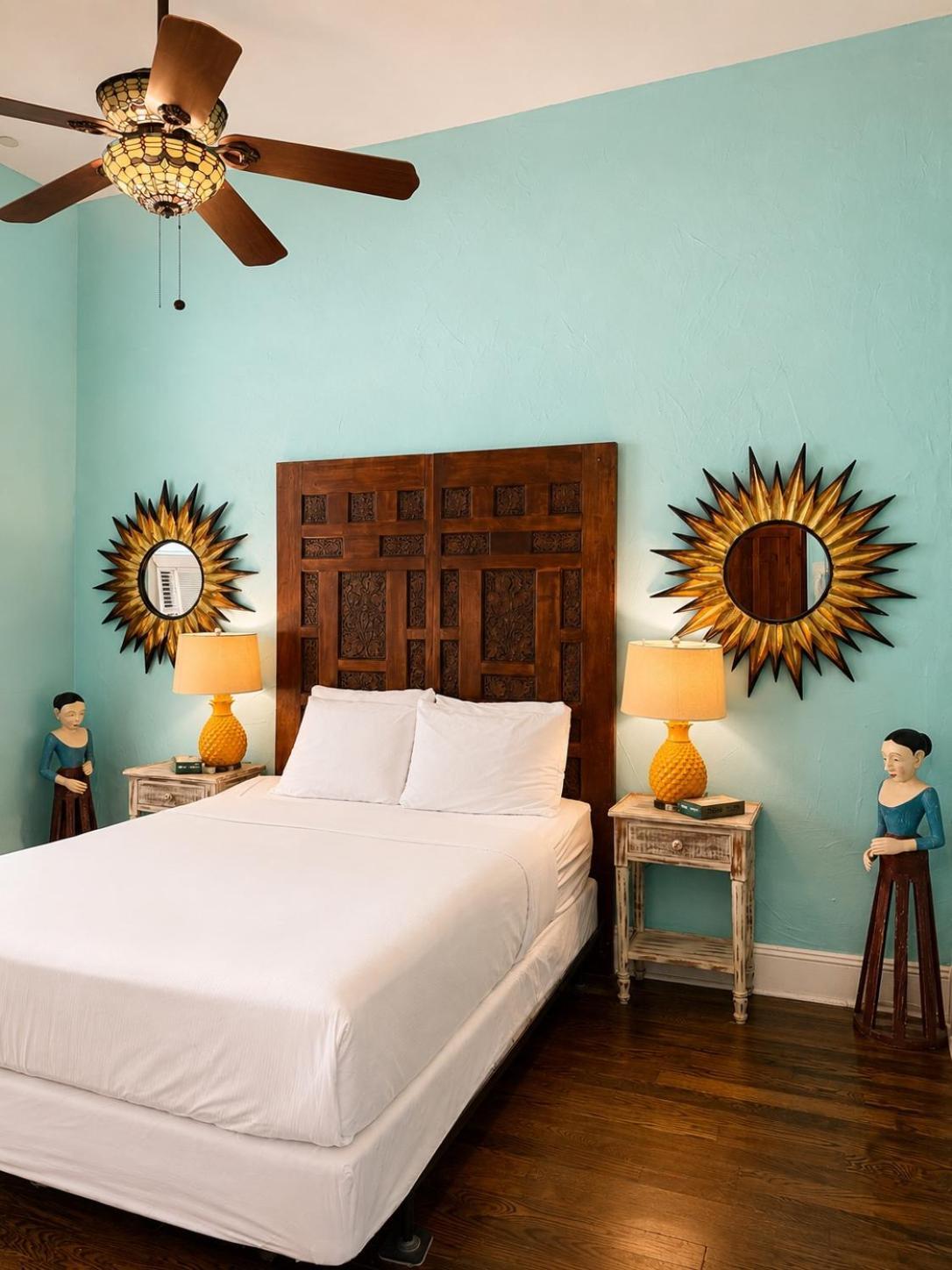 Queen Room