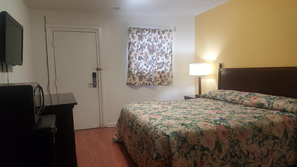 Economy Single Room