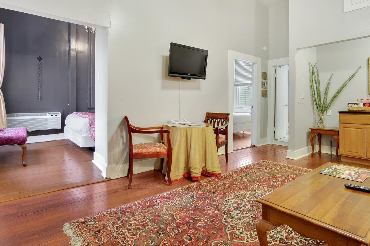 Two-Queen Suite