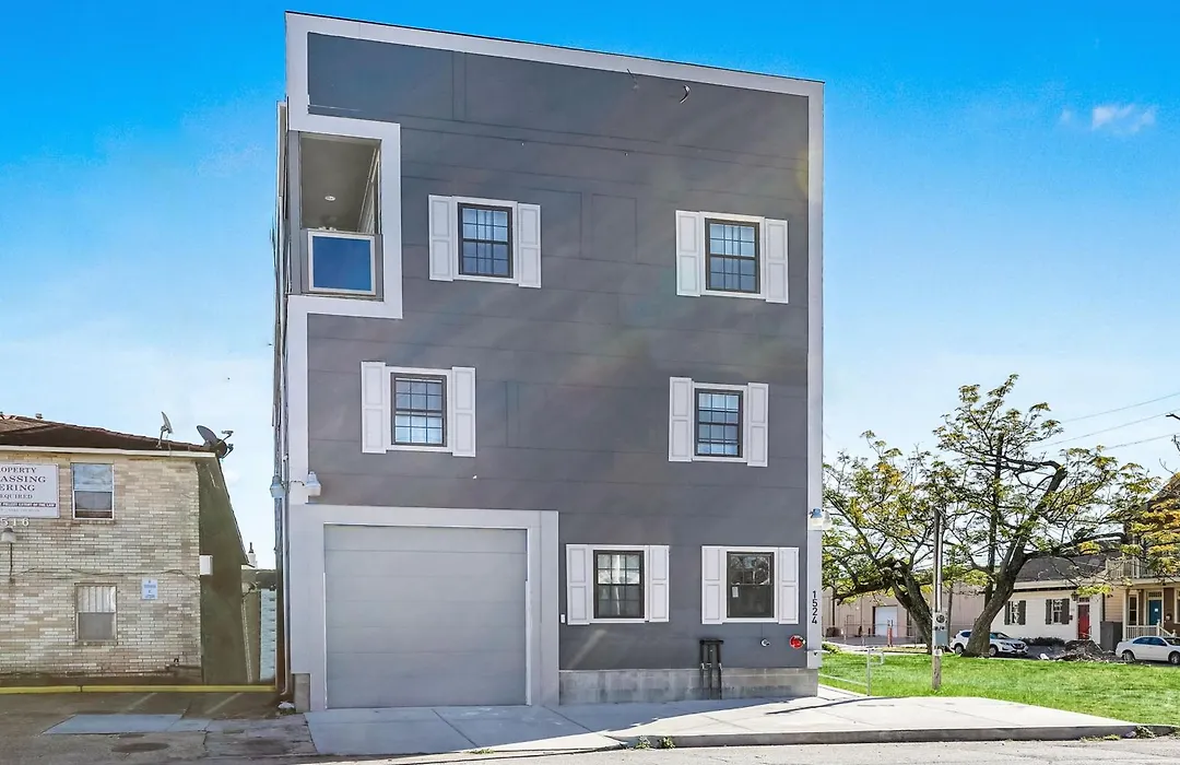 Stunning Condos Near French Quarter-1