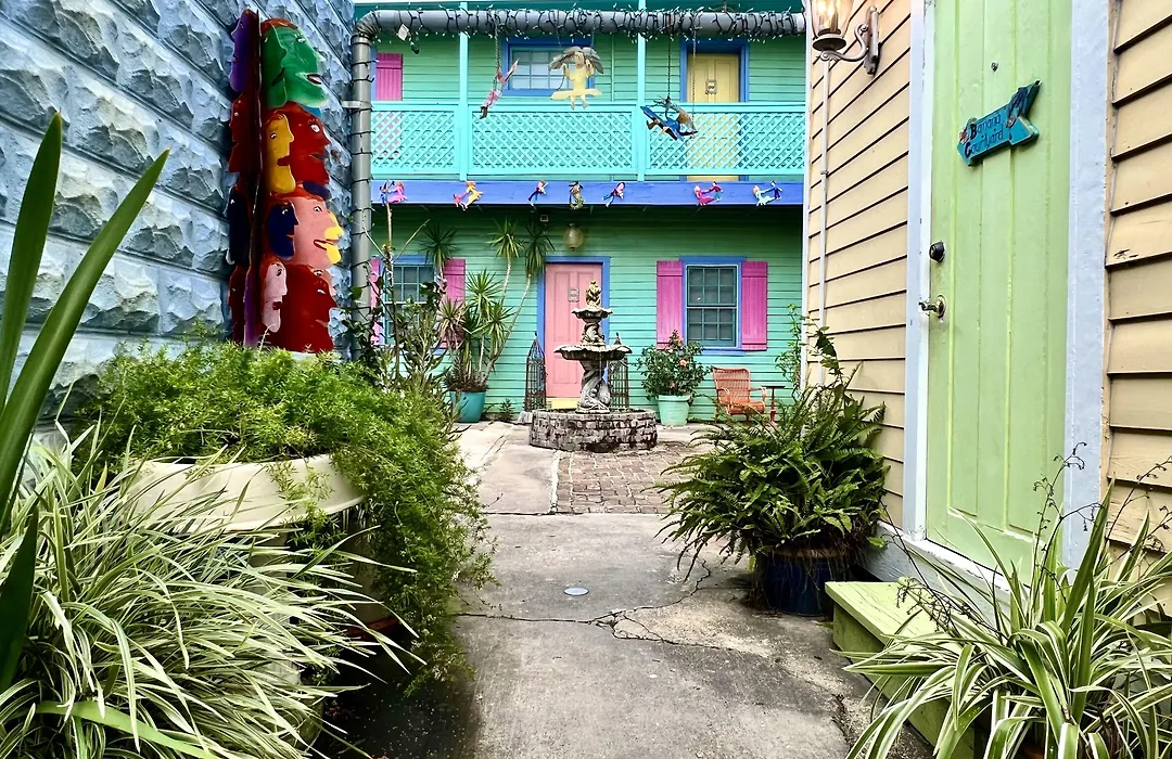 Creole Gardens Guesthouse And Inn-1