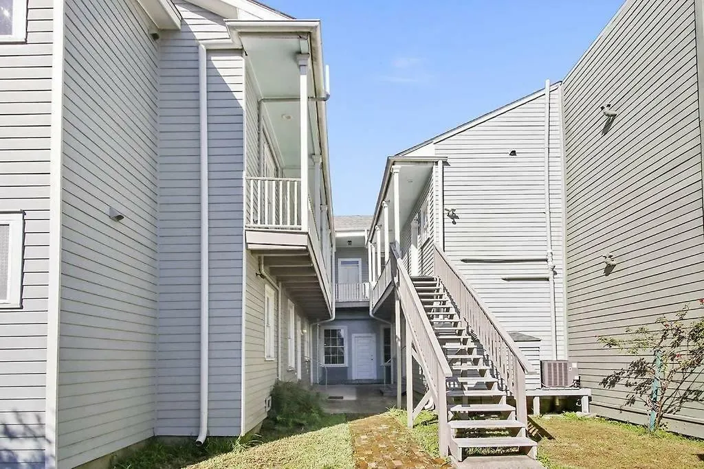 Montgomery House-1