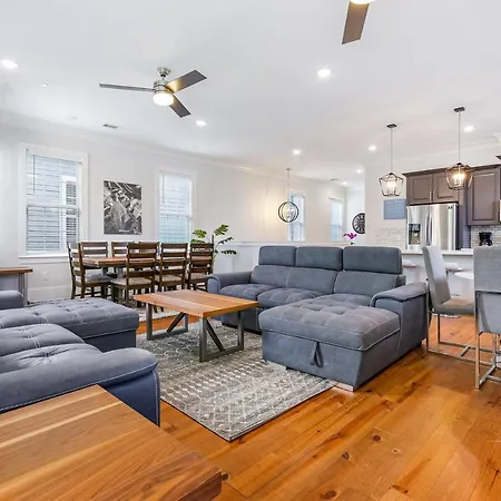 Stunning 4Br-5Br Near French Quarter Homes By Hosteeva-2