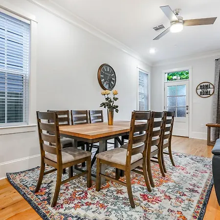 Stunning 4Br-5Br Near French Quarter Homes By Hosteeva-3