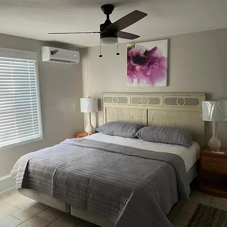 Near French Quarter Nice Two Bedrooms+-2