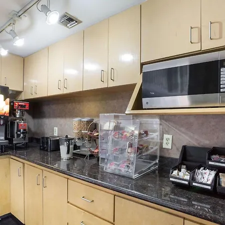 Rodeway Inn & Suites New Orleans Gentilly-3