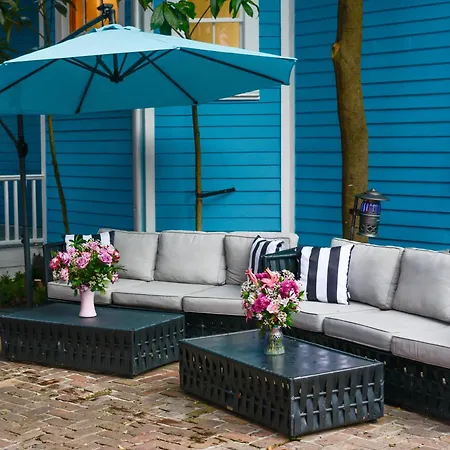 7 Bedroom - Sleeps 14! Next To Bourbon Street-2