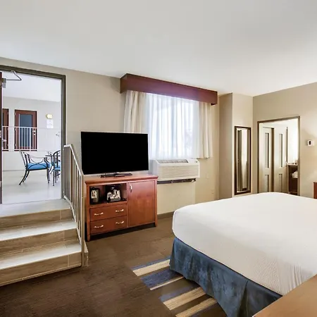 Wyndham New Orleans French Quarter-2