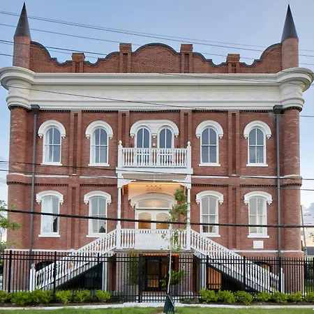 Sonder By Marriott Bonvoy Gravier Place Apartments Medical-2