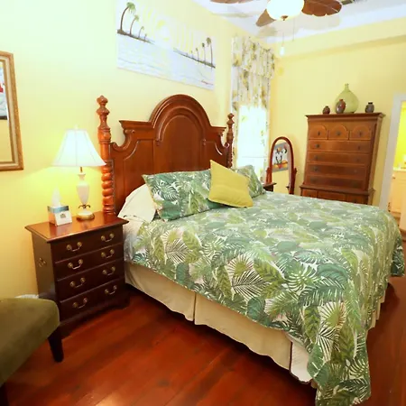 R&B Bed And Breakfast - Award Winning (Adults Only)-2