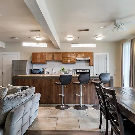 Stunning Condos Near French Quarter-2