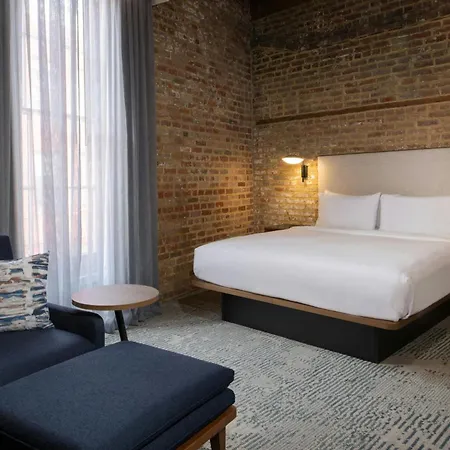 Courtyard By Marriott New Orleans Warehouse Arts District-2