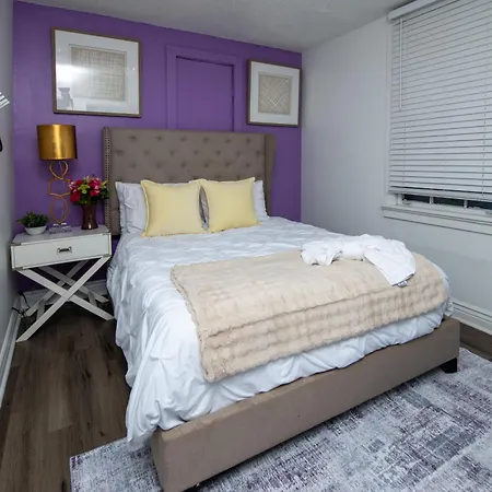5 Bedroom - Sleeps 10! Best Location Next To French Quarter!-2