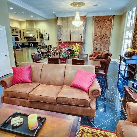 Saint Louis Hotel-3