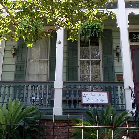 Garden District Bed And Breakfast-3